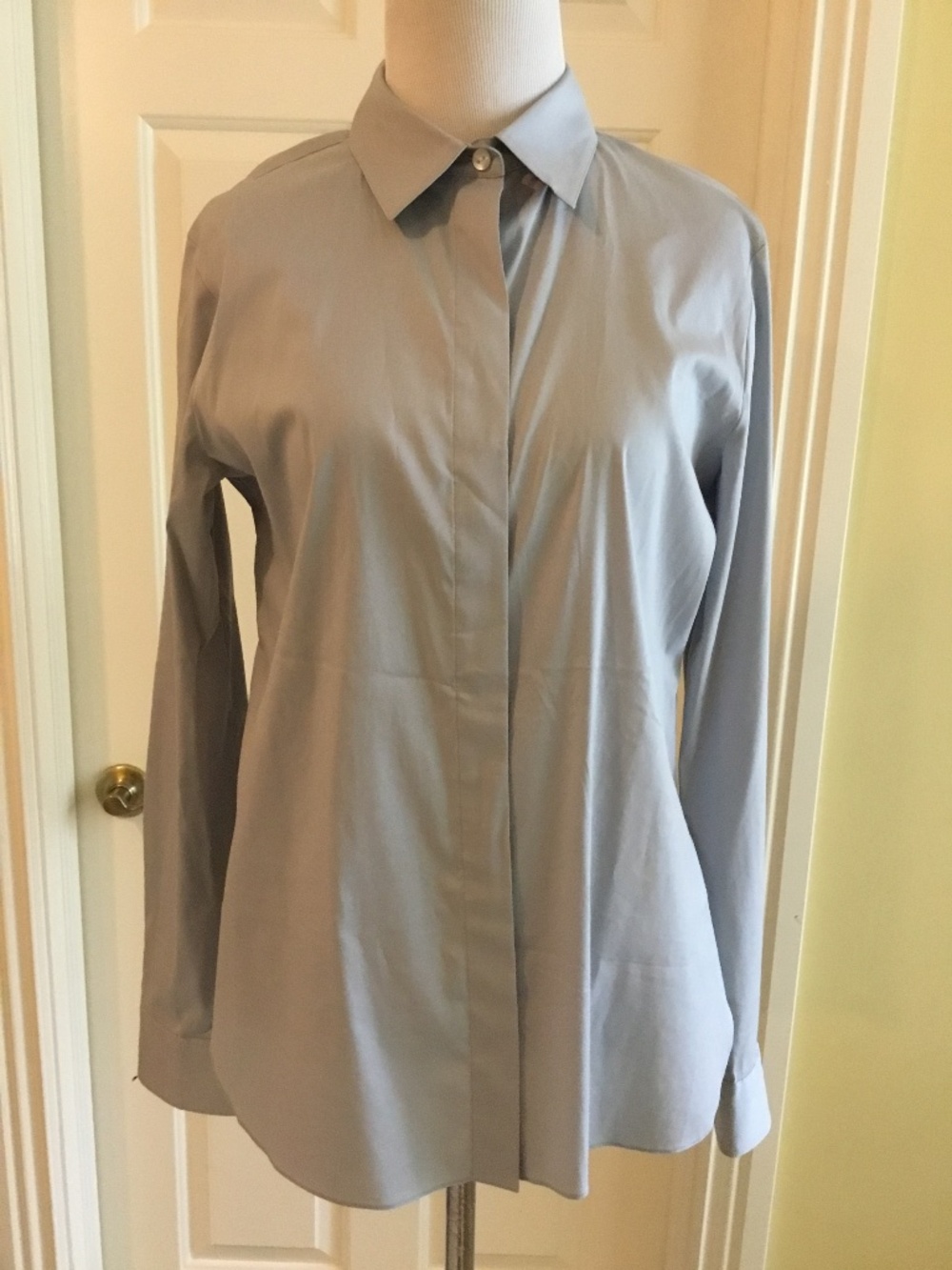 Theory O-Precise Fitted Hidden Placket Stretch Cotton Shirt Light Blue Gray